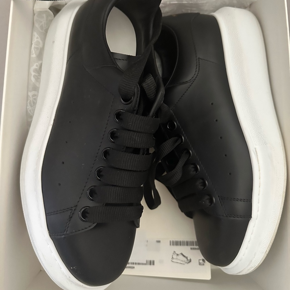 Alexander McQueen Sneakers Size 39